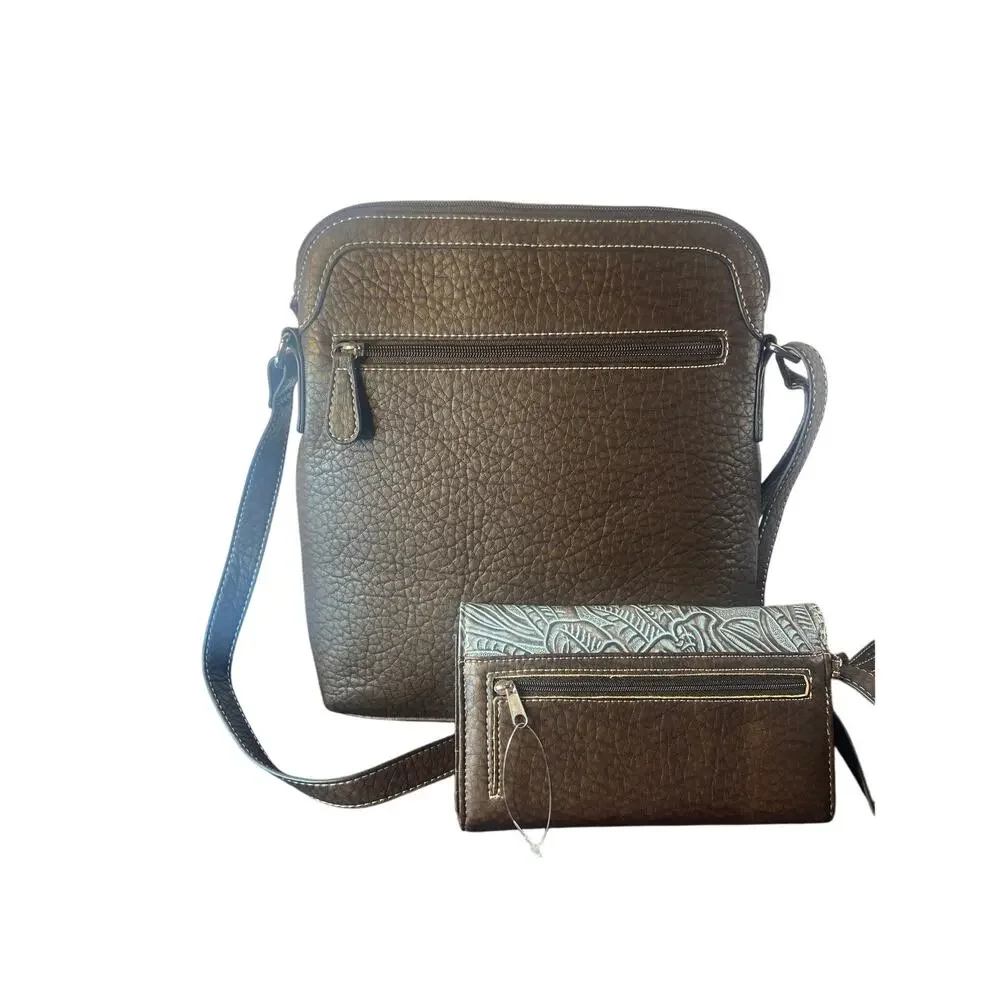 Blazin Roxx purse‎ and wallet.